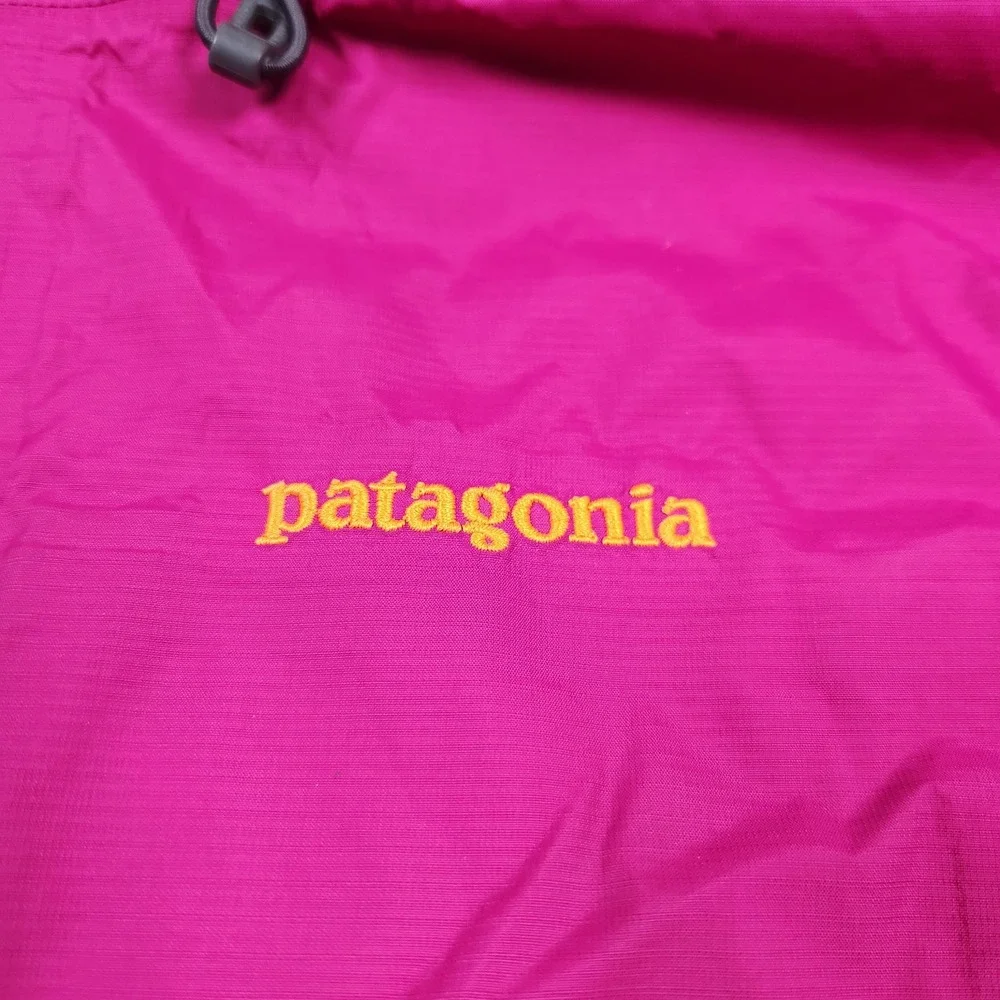 Patagonia Rain Jacket Womens Small Magenta Hooded Gore-Tex Super Cell